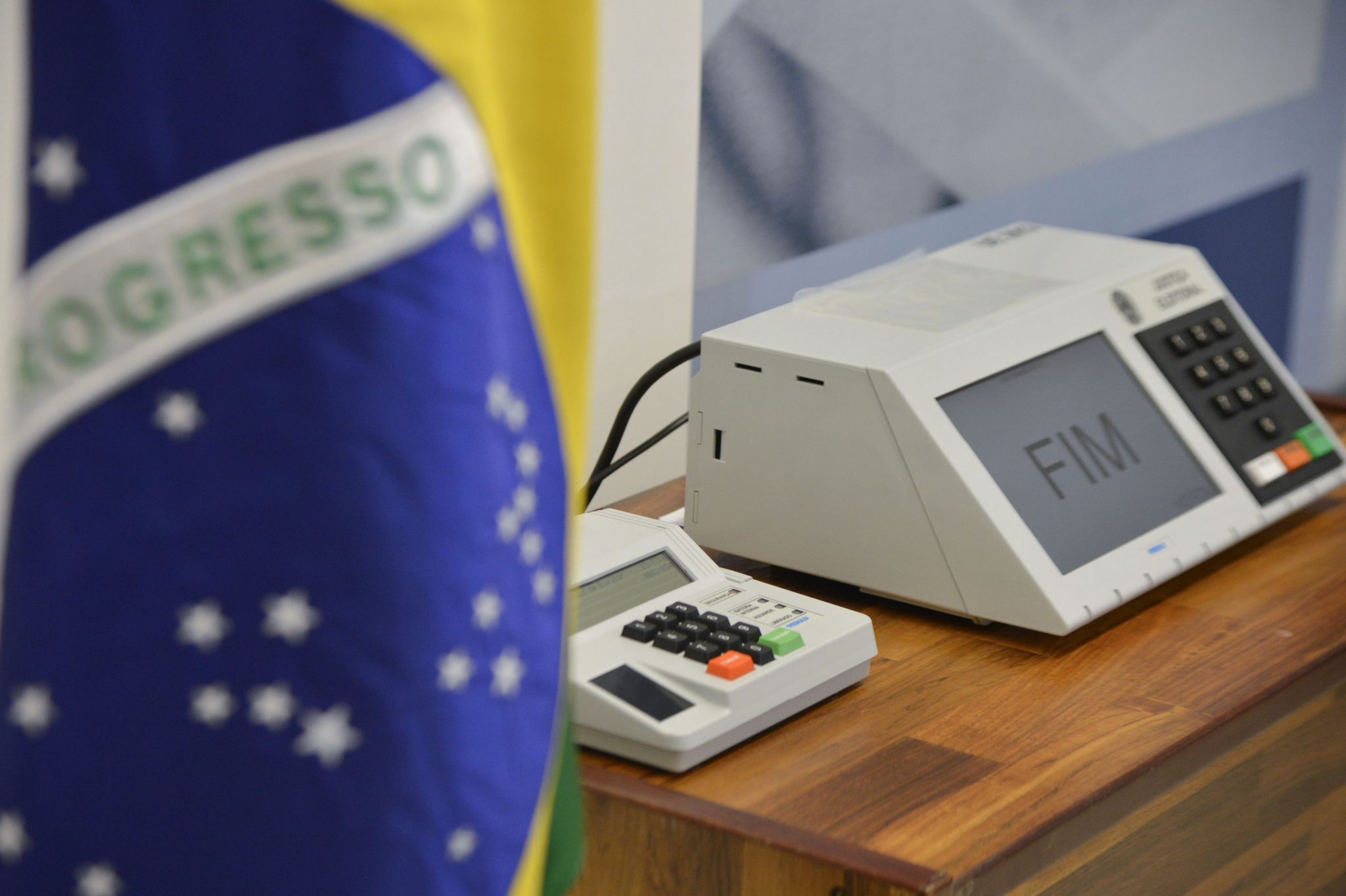 Eleicoes-2016-urnas-eletronicas-brasileiras_00310012016