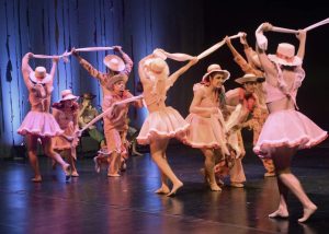O Balé Folclórico apresenta nesta sexta o espetáculo "Folguedos" (Foto:: Divulgação/SEC)