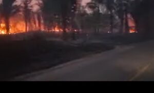 Vídeo mostra as imagens do grande incêndio em Autazes (Foto: Reprodução vídeo)