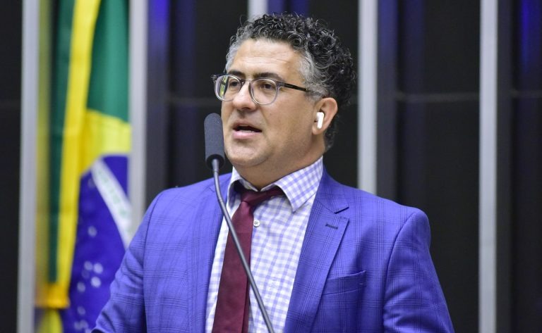 Deputado Alencar Santana é o relator do projeto de lei do descongelamento salarial (Foto: Agência Câmara)