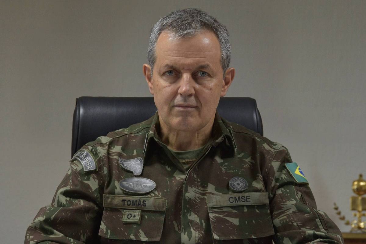 General Tomás Ribeiro Paiva é o comandante do Exército Brasileiro (Foto: EB/Divulgação)